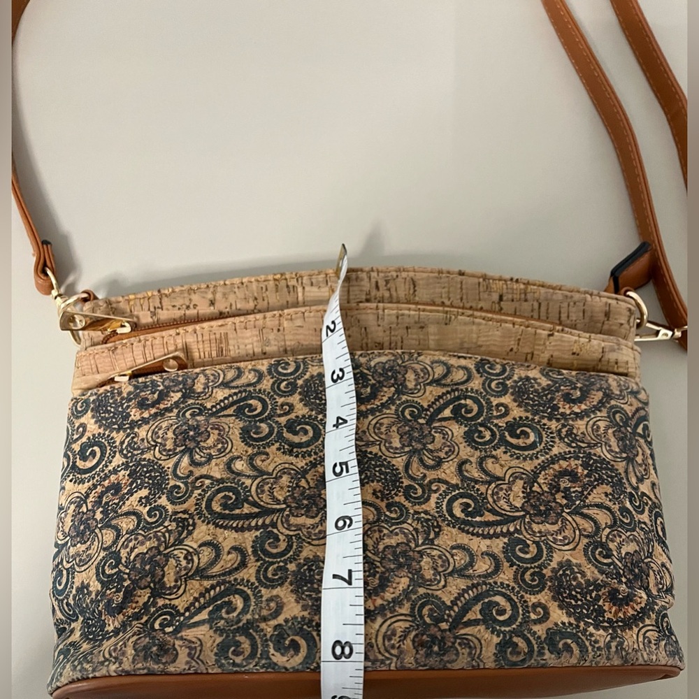 Natural cork crossbody bag and Cork zip around Wallet - Picture 15 of 16